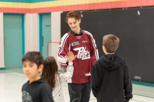 Schools take part in Peterborough Petes Ball Hockey program