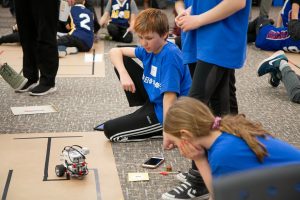 School regions take part in central junior robotics competition